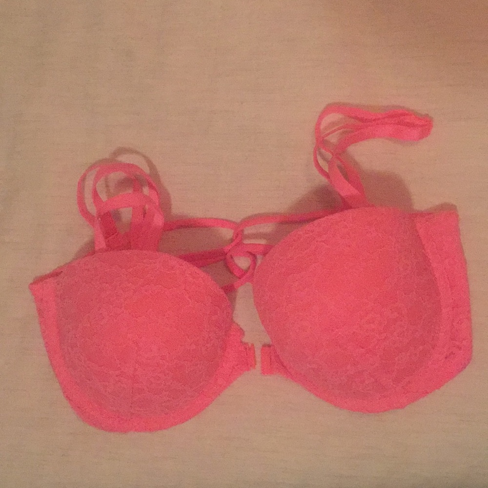 NWT Victoria’s Secret Multi-Way Hot Pink Bra